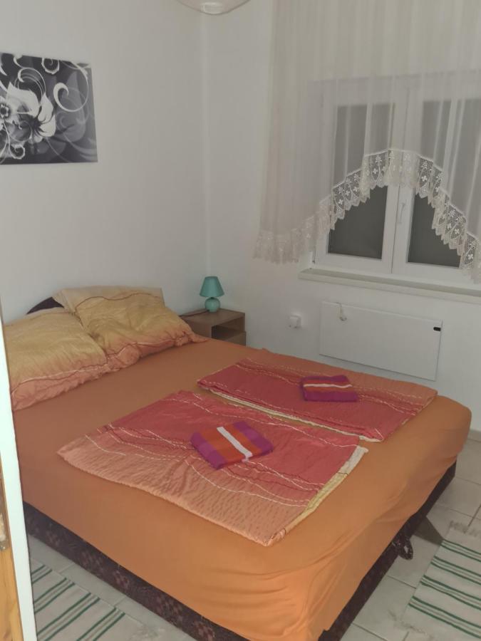 Zseki Apartman Hajduszoboszlo Ngoại thất bức ảnh