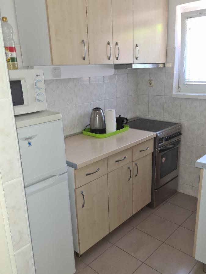 Zseki Apartman Hajduszoboszlo Ngoại thất bức ảnh