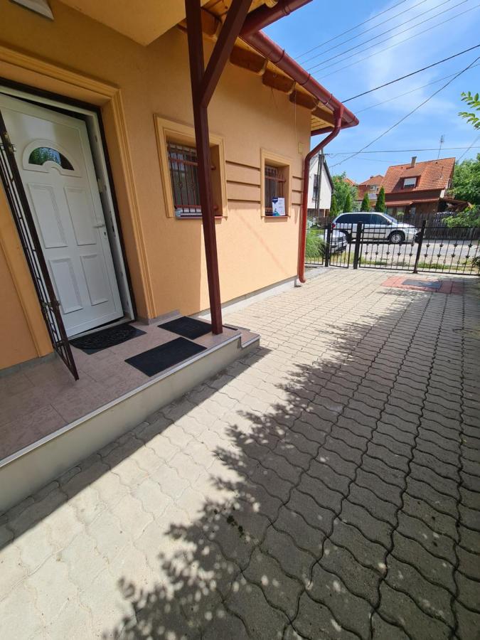 Zseki Apartman Hajduszoboszlo Ngoại thất bức ảnh