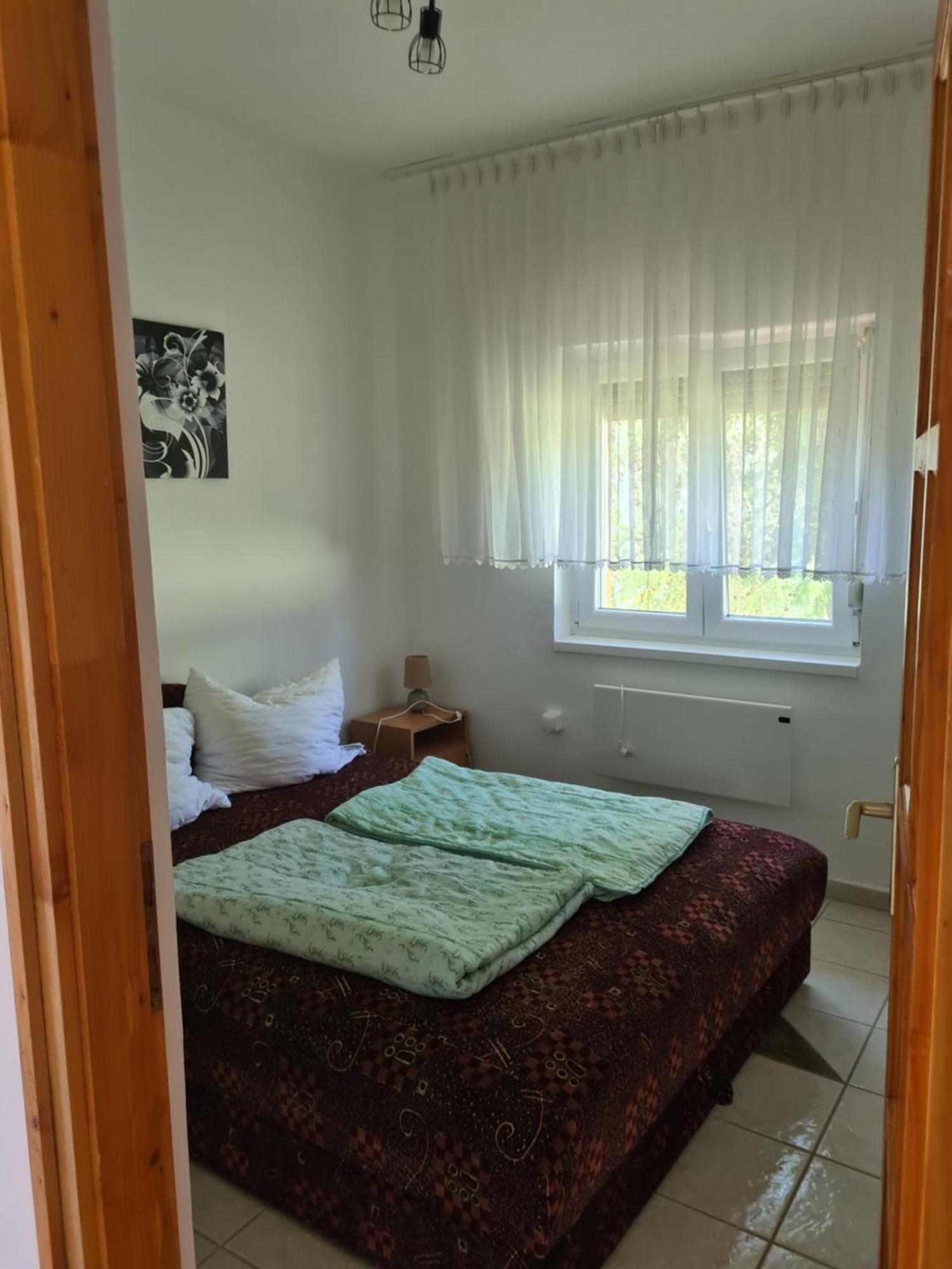Zseki Apartman Hajduszoboszlo Ngoại thất bức ảnh