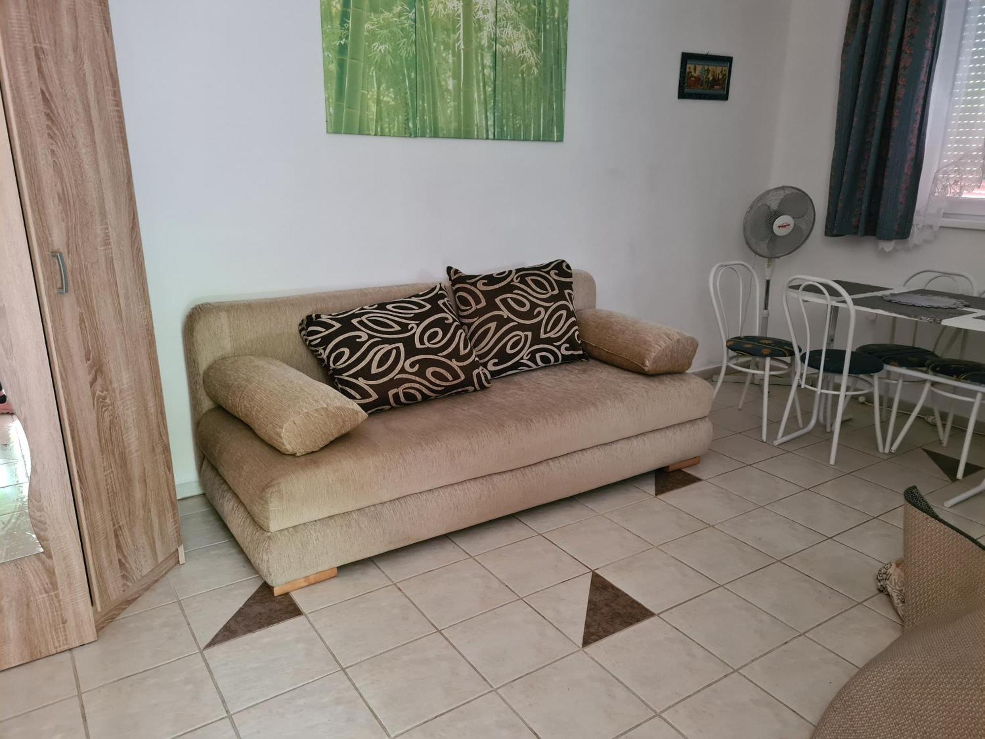Zseki Apartman Hajduszoboszlo Ngoại thất bức ảnh